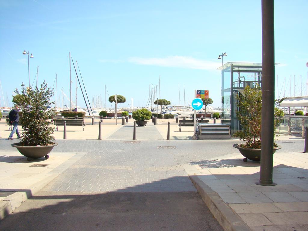Hostal Platja Cambrils Exterior photo