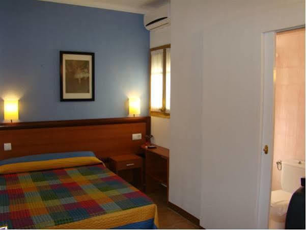 Hostal Platja Cambrils Exterior photo