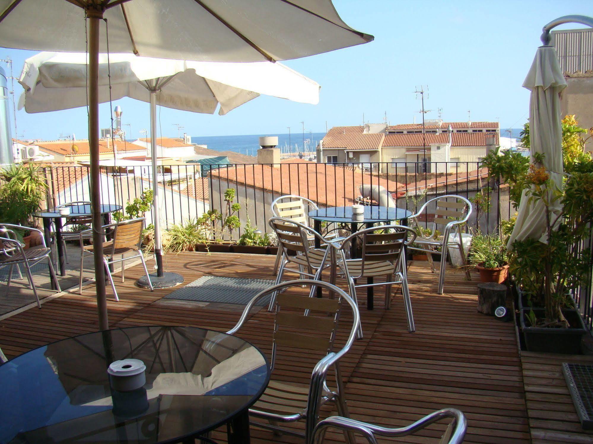 Hostal Platja Cambrils Exterior photo